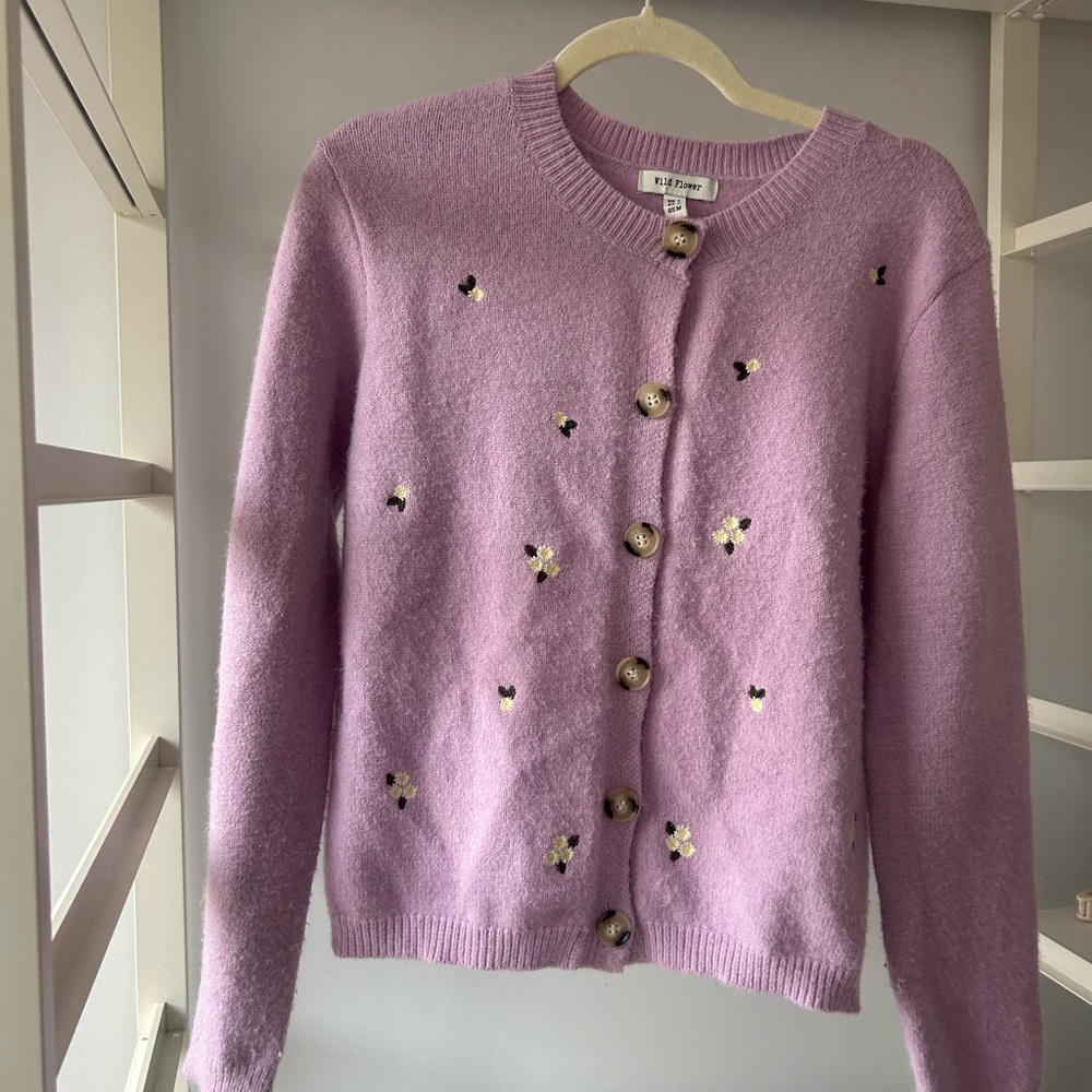 Women's Lavender Cardigan Sweater embroided flowers medium